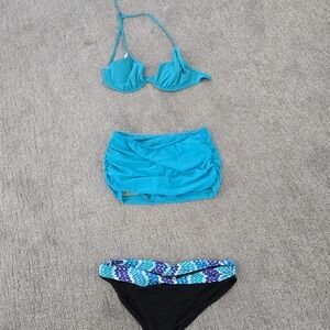 Blue and Black Women's Swim Set